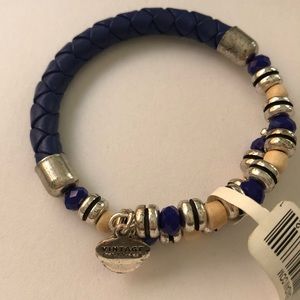 Alex Ani Vintage sixty-six adventuress Wrap